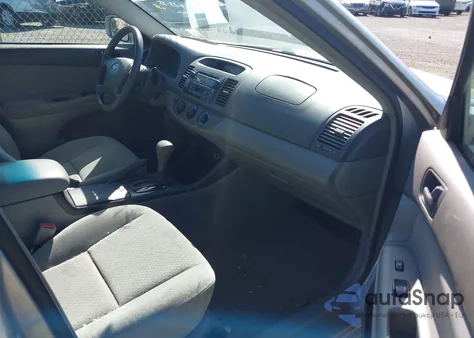 2003 Toyota Camry Le from USA, damaged, VIN 4T1BE32K43U658035